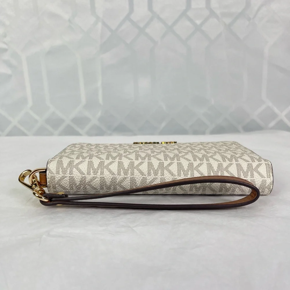 Michael Kors Jet Set Travel Vanilla MK Signature Large Flat MF Phone Case Wallet